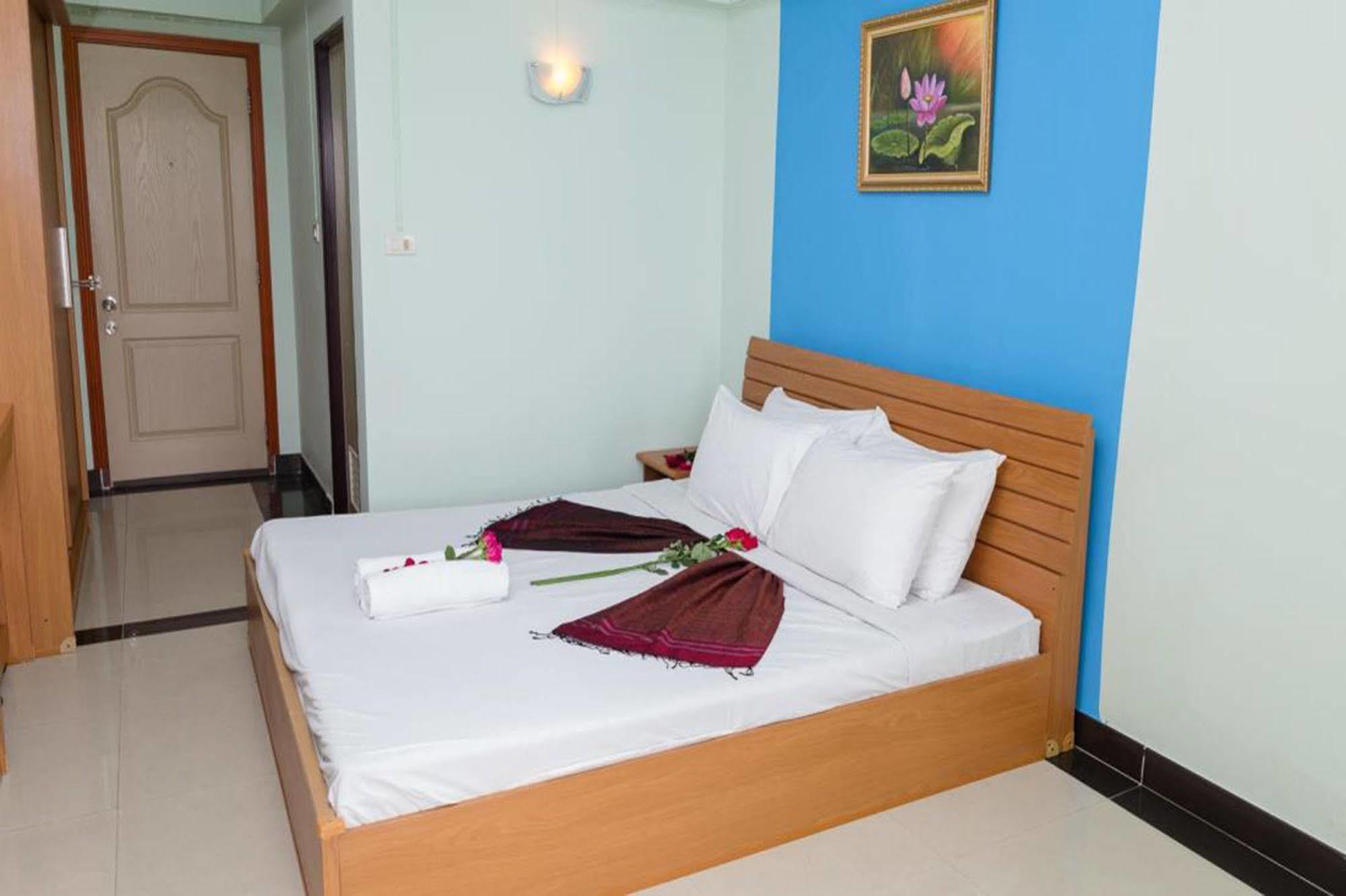 The Garden Place Bangkok Нонтабури Екстериор снимка