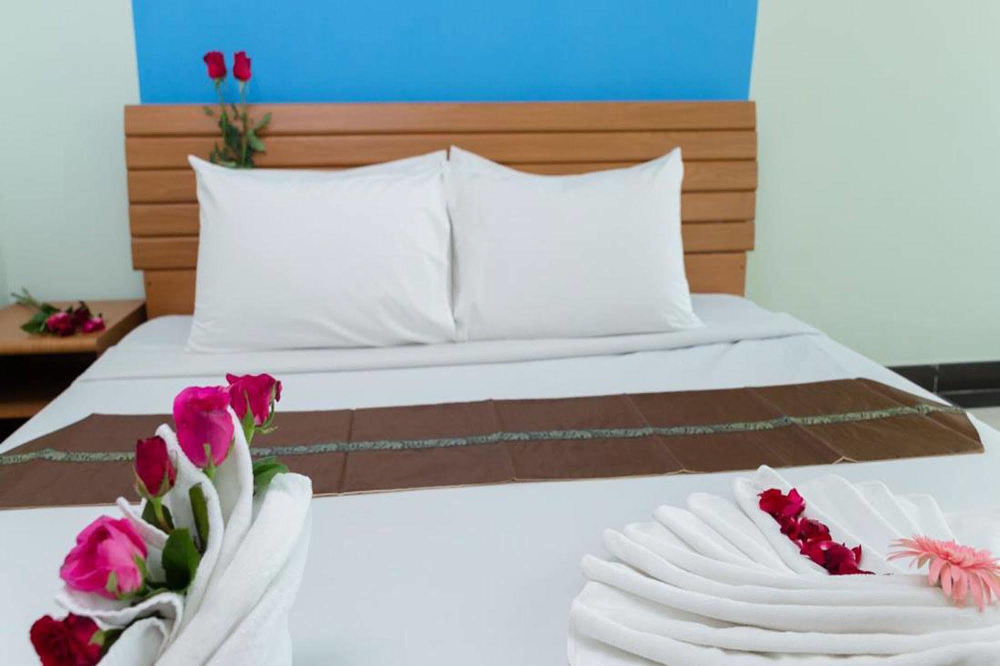 The Garden Place Bangkok Нонтабури Екстериор снимка